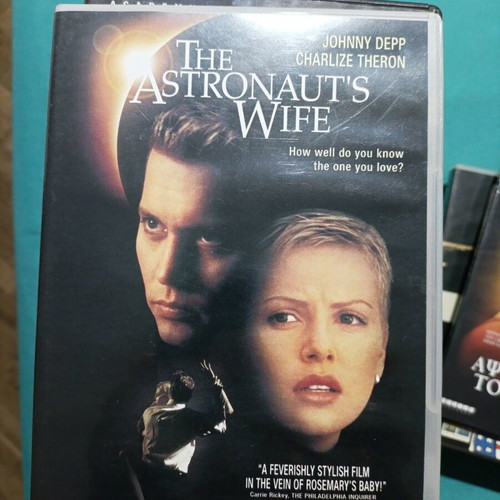 The Astronaut's Wife DVD like new