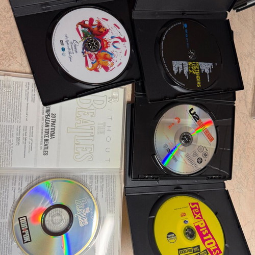 Music DVD and 2CD set with book, rock, like new, 12 DVDs + 1 2CD