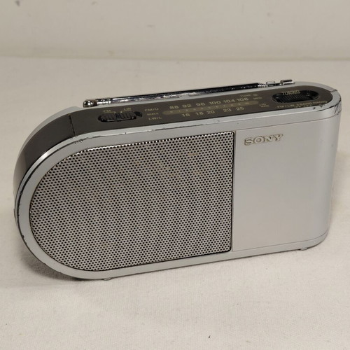 Sony portable radio used with minor color scratches