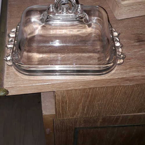 Vintage butter dish thick glass like new