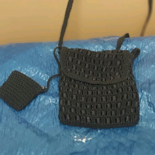Knitted women's crossbody bag black like new with coin purse