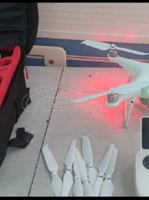 DJI Phantom 4 Pro+ V2.0 дрон като нов с 6 батерии и 2 зарядни