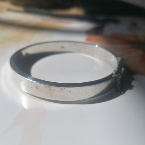 Silver 925 bracelet cuff new with safety chain