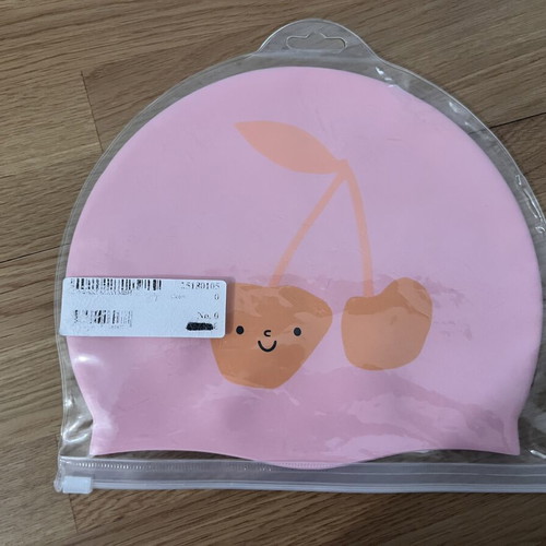 Swimming cap like new, child size for 4-5 years old