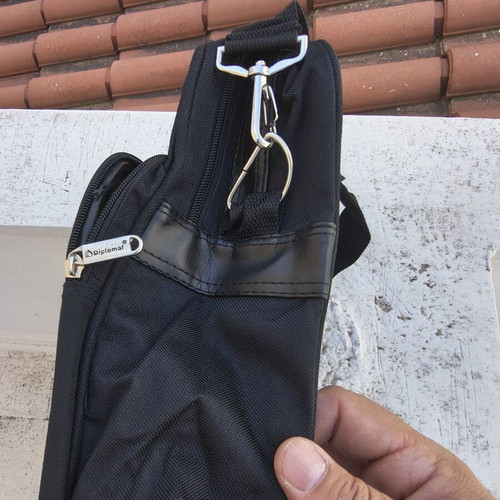 Diplomat shoulder bag like new, black, durable nylon