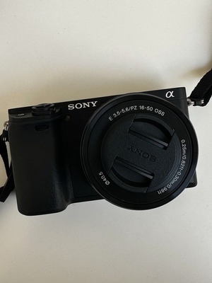 Sony α6400 Mirrorless Camera Black (+ extras)