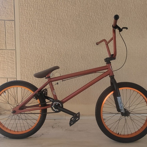 Subrosa Freestyle BMX like new, 20 inch wheels, V-Brakes