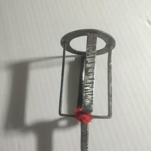 Ardachtos or Agrattas used iron tool for winding thread