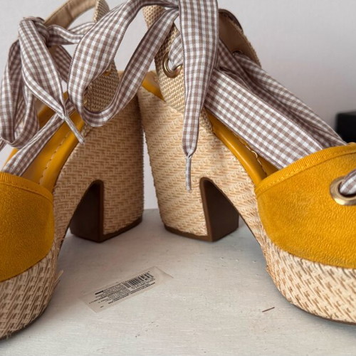 Modeca platform shoes used, croc yellow size 37, 11cm heel