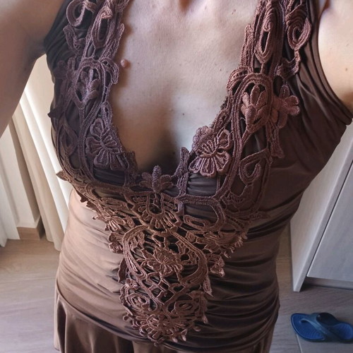 Short backless dress used with embroidery in brown chocolate color