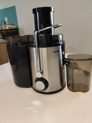 Vicko juicer like new, 550 ml, inox-black