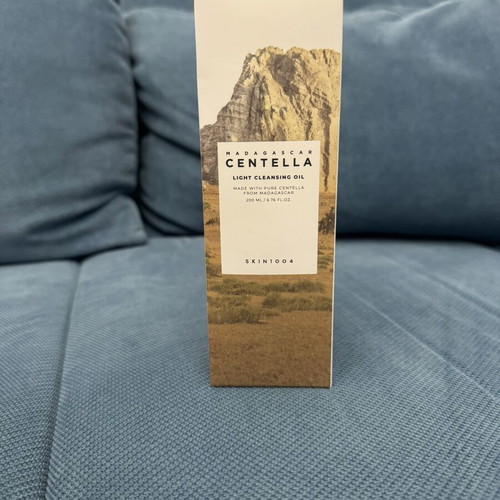 Skin 1004 Cleansing Oil Centella new