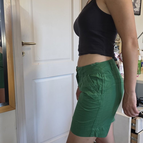Attrattivo green shorts size XS like new