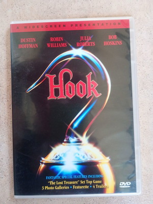 Hook DVD used, fantasy with subtitles, slim case