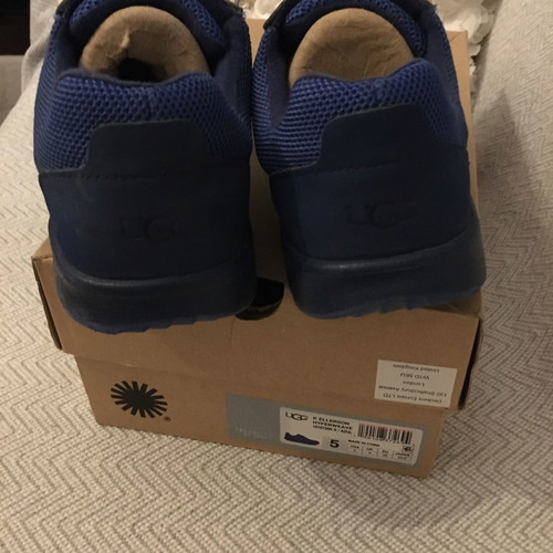 SHOES FOR BOYS UGG No35