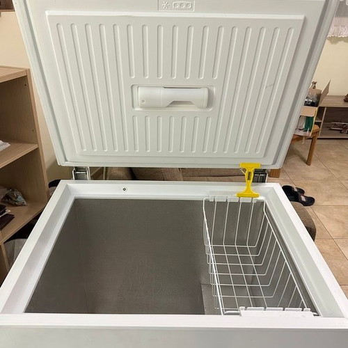 Zanussi ZFC623WAP Chest Freezer like new 213 liters