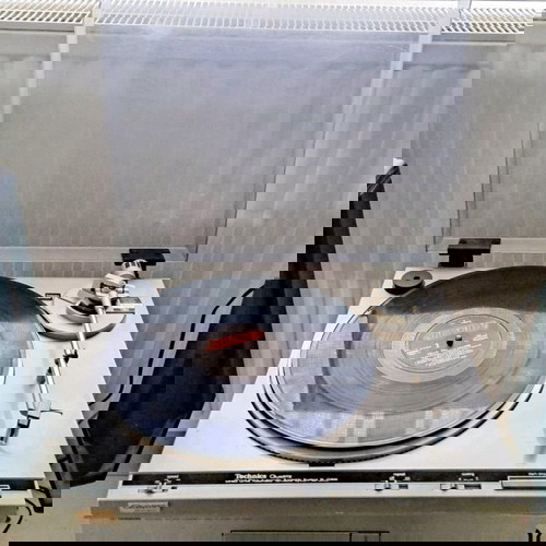 Technics SL-Q300 Quartz Direct Drive πικάπ σαν καινούργιο