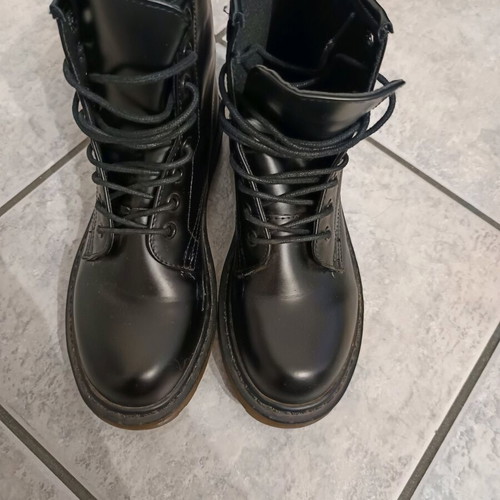 Dr Martens style black boots new, size 38