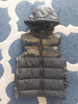 Γιλέκο για αγόρι σαν καινούργιο, μέγεθος 134