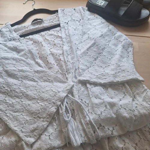 Pink Woman Lace Long Kimono Tunic size S/M like new, white