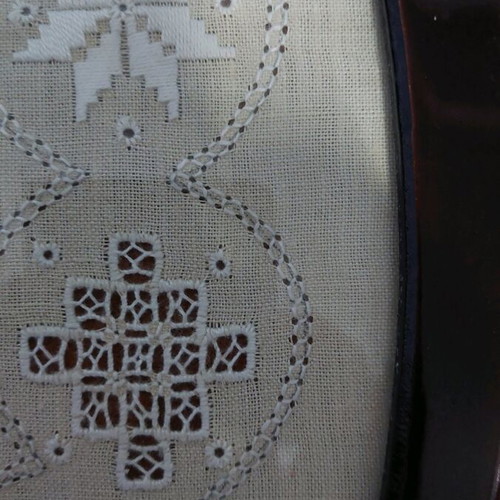 Oval serving tray with Lefkaritiko embroidery insert new 47x29 cm