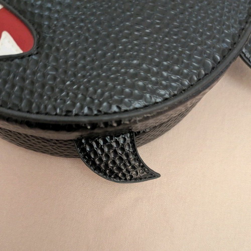 Kling crossbody bag like new, fish-shaped, black