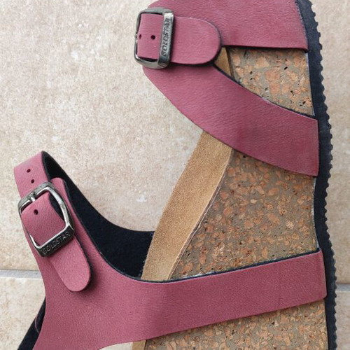 Goldstar anatomical sandals size 40 like new