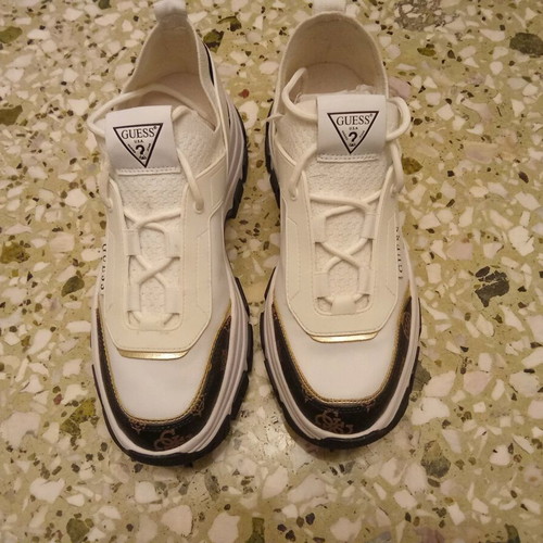 Guess Braydin women's sneaker new, size 41, white