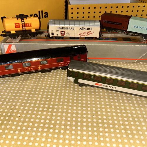 Vintage H0 Model Train Wagons Set of 5 used