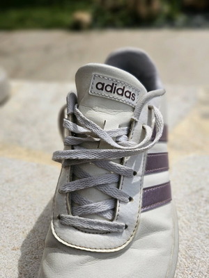 Adidas αθλητικά μεταχειρισμένα, λευκά δερμάτινα 38