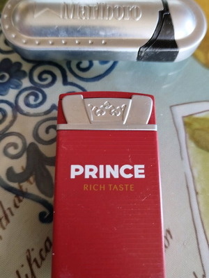 Lighters used, pack of 2