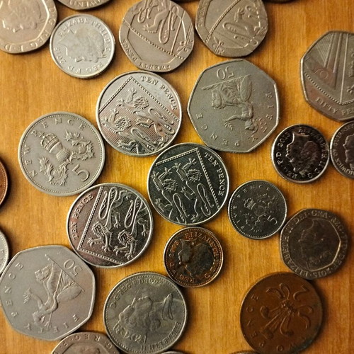Great Britain coin collection, pack of 32 pence and pounds