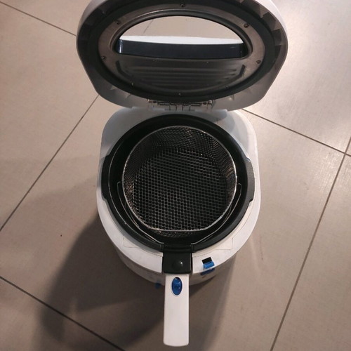 D&P Electric fryer used with removable basket