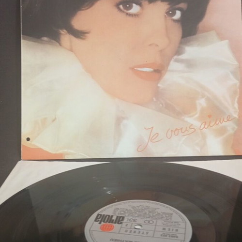 Mireille Mathieu vinyl record used in very good condition