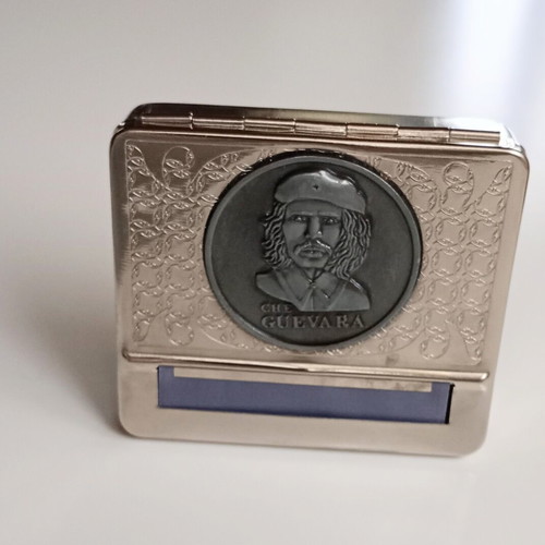 Vintage metal tobacco case like new with embossed design