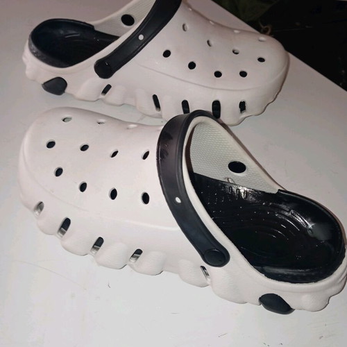 Flip-flop clogs No 45 like new, white and black