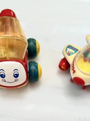 Vintage παιχνίδι Popping Plane (1990s) με δώρο φορτηγό TOMY