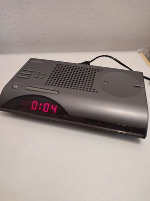Philips AJ3602 радио часовник с сензор за светлина
