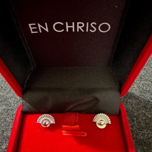En Chriso Silver 925 Earrings like new with luxury red box