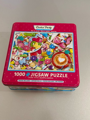 Cookie Party puzzle new with 1000 pieces in metal tin