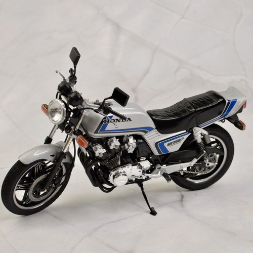 Honda CB750F Custom Tuned Tamiya 1:12 Model New