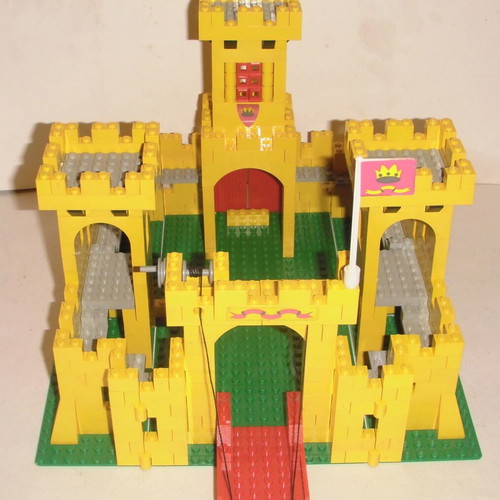 Medieval Castle Lego set No 375 used