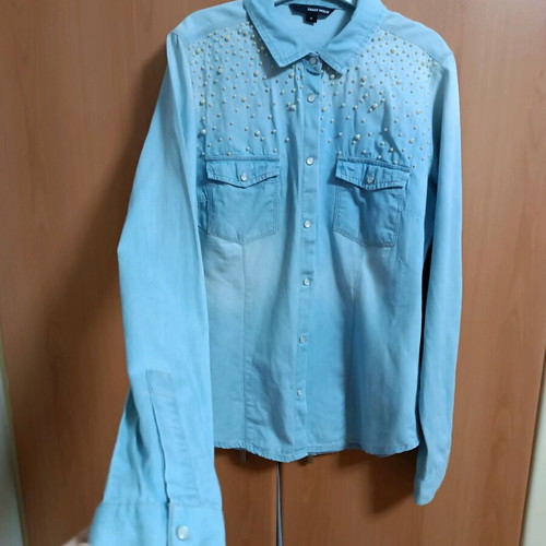 Denim blue shirt United Colors of Benetton like new with appliqué pearls