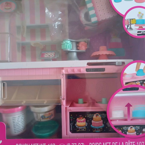 Barbie pastry shop new in box