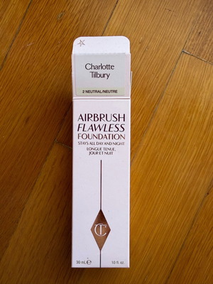 Charlotte Tilbury Airbrush Flawless Foundation 2 Neutral σαν καινούργιο