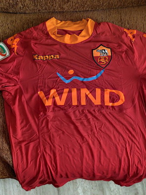 Roma 2010 jersey like new, size L