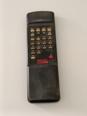 Cablecrypt remote control used without battery cover