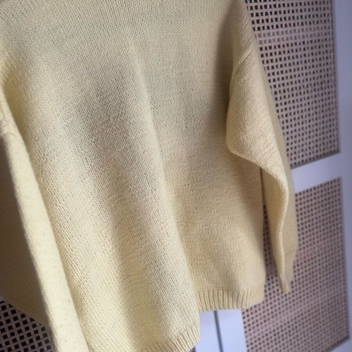 Vintage wool sweater yellow with embroidered design new
