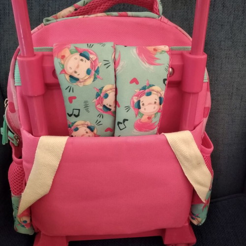 Children's daycare bag used with wheels and playful designs