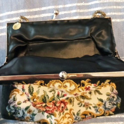 Vintage bag with tapestry embroidery like new